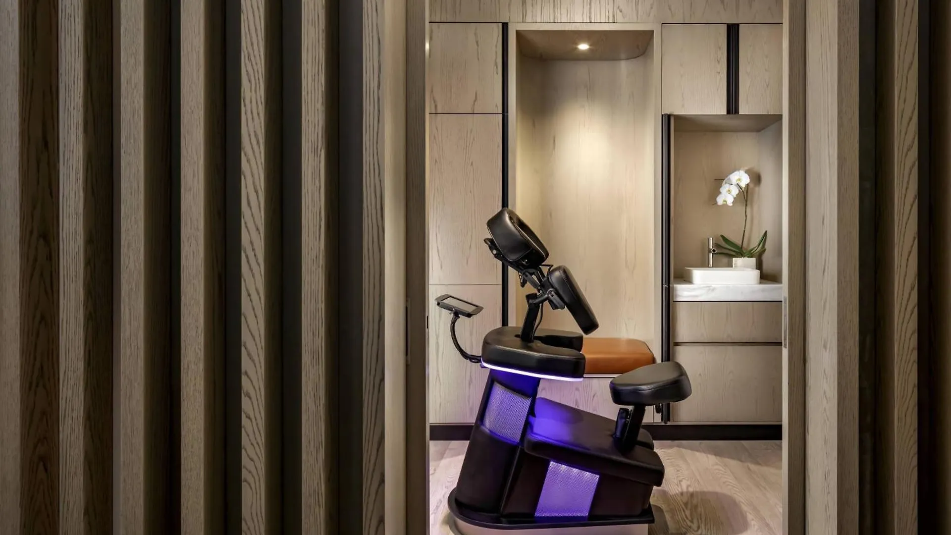 Jw Marriott Edmonton Ice District Hotel